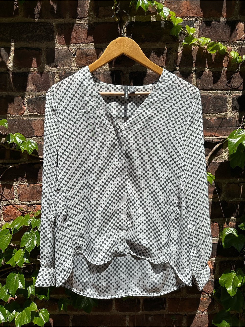 Mango Women’s White with Printed Grey Details V-Neck Blouse